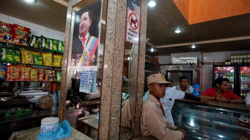 venezuela’ssocialistleadersseizebakeriesin‘breadwar’